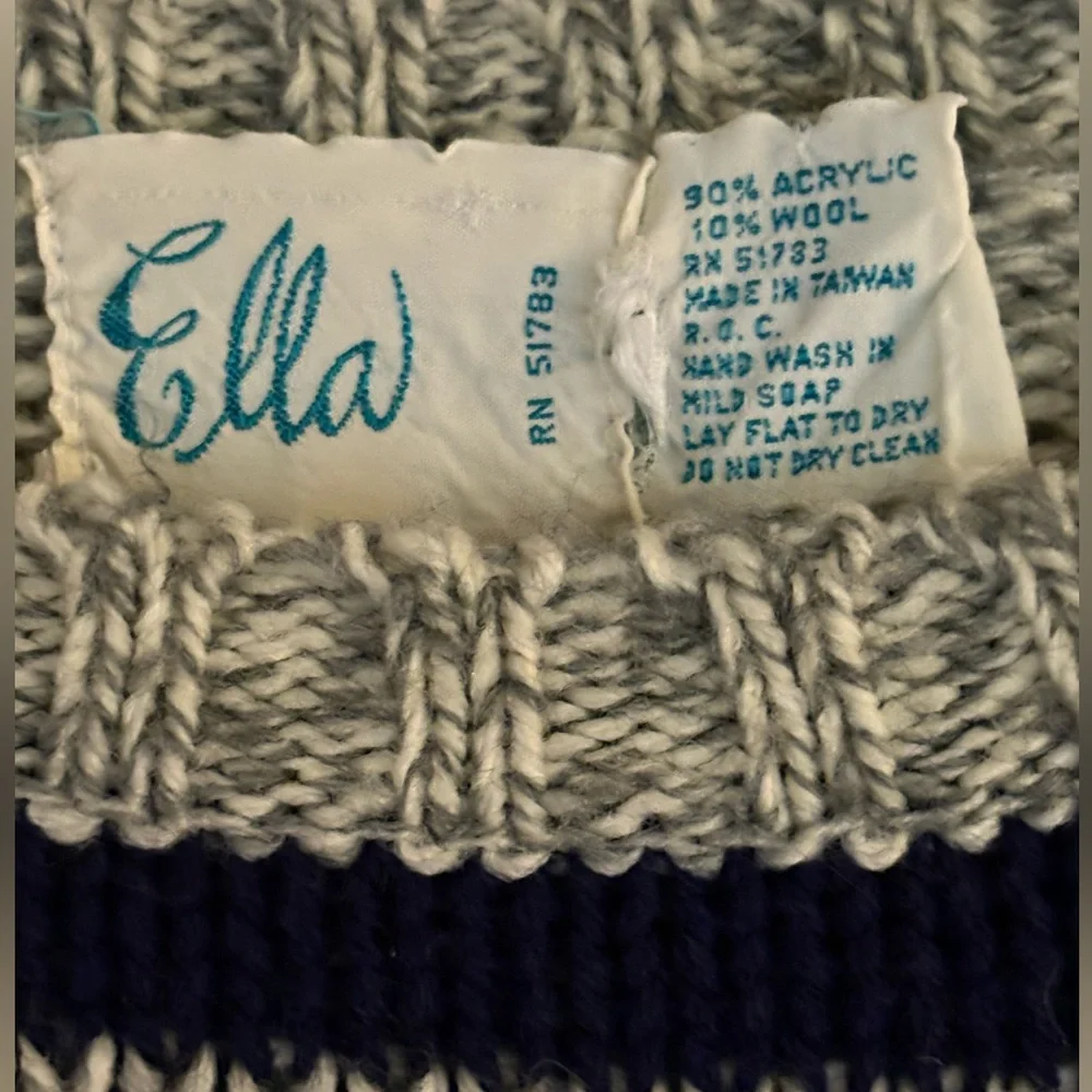 Ella Crewneck Sweater - Gray, Green, Red, and Blue - Vintage!